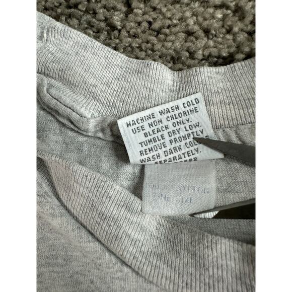 VINTAGE Endangered Species Shirt Womens OS Gray Bear Cups Young'uns Wildlife 90s - Picture 6 of 14